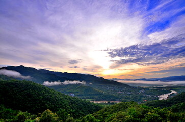 พระอาทิตย์ตกดิน