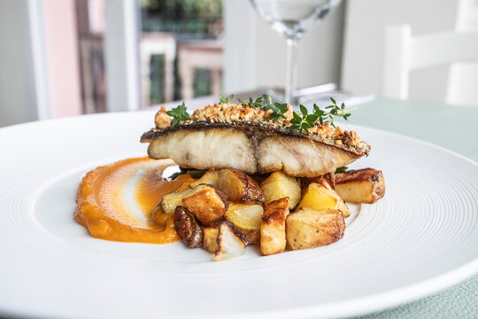 Filetto di ombrina con crema di patate dolcie friarielli