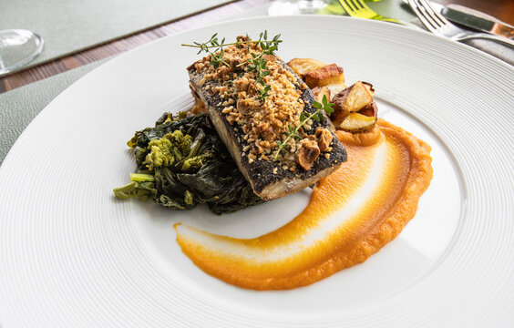 Filetto di ombrina con crema di patate dolcie friarielli
