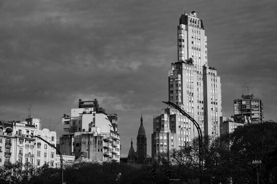 Fototapeta city buildings black & white