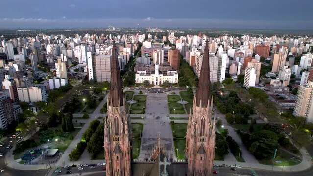 Palacio Municipal de La Plata vista de dron desde la catedral.