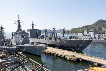 海上自衛隊の艦船 © yasshi_1977