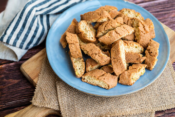 Italian Cantuccini cookies with pistachio 