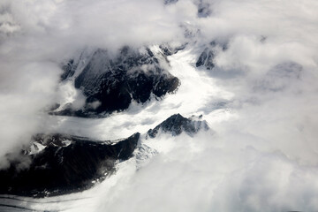 Top view of Himalayan Mountains in the state of Ladakh, India. - obrazy, fototapety, plakaty