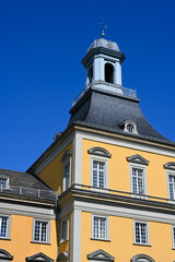 Eckturm der Friedrich-Wilhelms-Universität in Bonn am Rhein