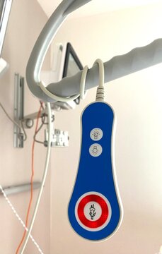 sonnette ,avertisseur sonore d'appel malade dans une chambre d'h&ocirc;pital 