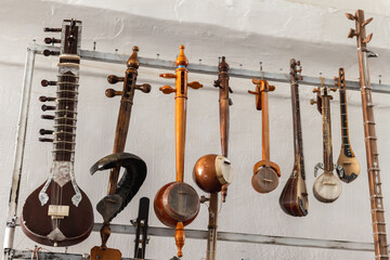 A variety of Central Asian stringed musical instruments