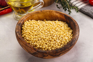 Dry raw wheat pasta - ptitim
