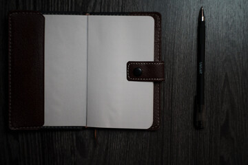 Subject shooting - Notepad and black pen