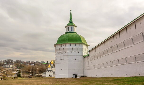 The tower and wall of the ancient Trinity-Sergius Lavra