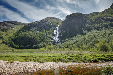 Fototapeta na wymiar Hiking Towards Steall Waterfall in Glen Nevis
