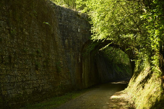 SENDA VERDE DEL TREN MINERO DE LLOREDO.CONCEJO DE MIERES .PRINCIPADO DE ASTURIAS (SPAIN).
