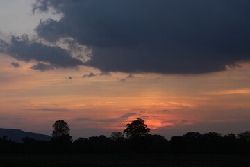 Obraz premium Sunset sky for background or sunrise sky and cloud at morning.