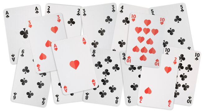 cartes à jouer coeur et trèfle sur fond transparent
