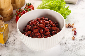 Canned red beans in the bowl - 794891979