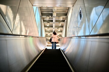 Obraz premium Taiwan - Jan 29, 2024: A close-up view of the escalator at MRT Dongmen Station leading to the exit.