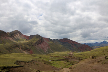 APU winicunca-Mountain colors in peru