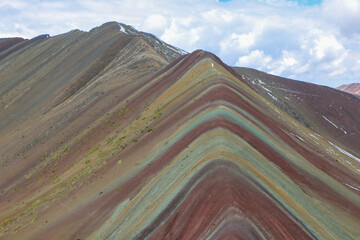 APU winicunca-Mountain colors in peru