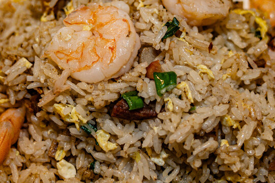 Flavorful Chinese Fried Rice: Fluffy Rice, Savory Vegetables & Shrimp