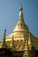 Fototapeta premium Myanmar Yangon Shwedagon Paya on a sunny spring day