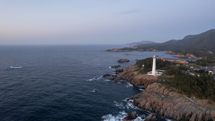 夕日と日御碕灯台