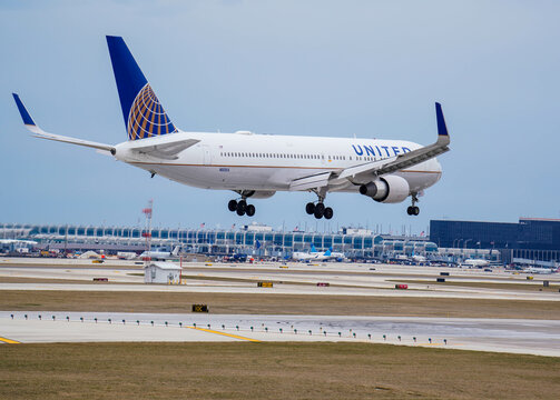 United Airlines Boeing 767 prepares for landing at Chicago O'Hare International Airport. 