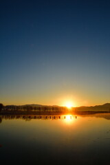 朝の福島潟（新潟県）