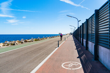 Uferpromenade Moll de Llevant, eine 4,5km lange Uferpromenade für Jogger, Spaziergänger,...