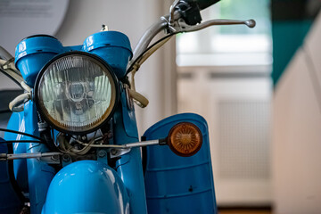 Motor roller scooter blau