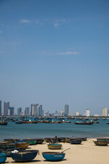 Obraz premium boats on the beach vietnam 