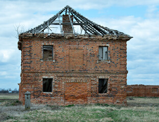 Old building with a destroyed roof close-up