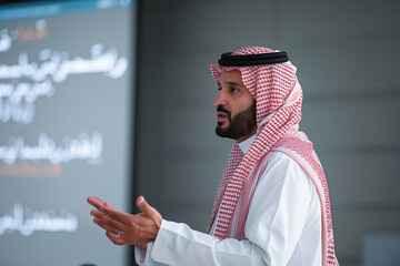 Arab Saudi instructing in a lecture