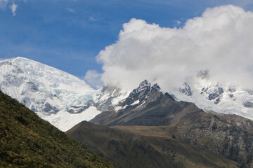 Fototapeta premium mountains and clouds