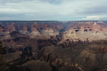 Fototapeta na wymiar The majestic Grand Canyon in Arizona, during a sunny summer day 