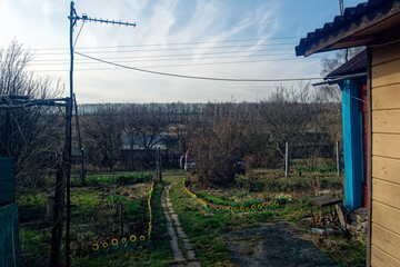 Obraz premium Old buildings in the countryside in spring