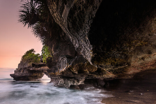 sunset at batu bolong beach, bali