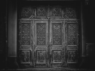 Fototapeta premium old door in the building
