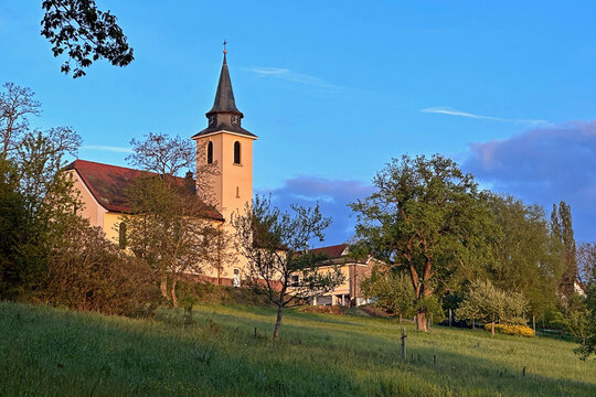 Kirche am Abend