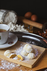 Snow Princes Cake that melts in the mouth is a semi-round cake covered in powdered sugar and is a typical Indonesian cake that is popular fot Eid Mubarak.