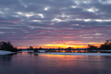 Fototapeta premium Warta , Rzeka, Gorzów , Lubuskie , Polska , wschód