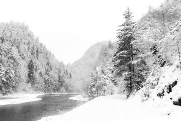Przełom, Dunajec, zima ,g&oacute;ry ,Pieniny