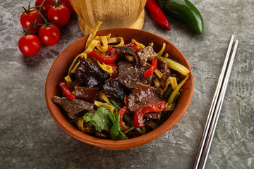 Asian wok with noodle, vegetables and beef