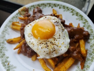 fried egg with bacon