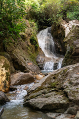 Recorrido por montaña entre rios 