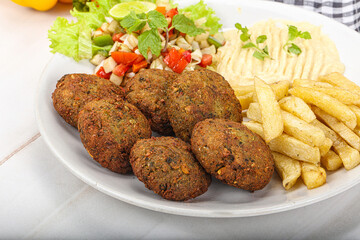 Falafel with hummus and fried potato