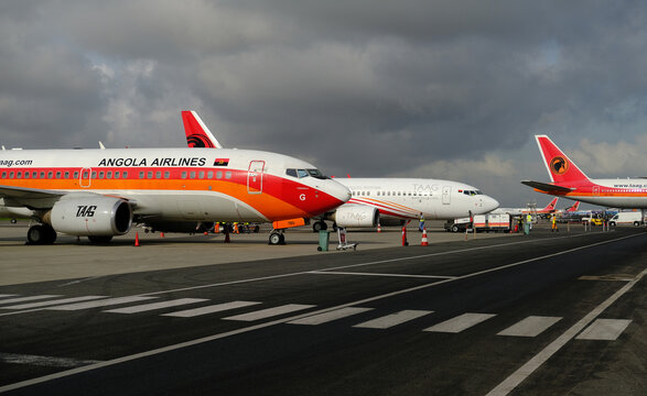 Boeing 737 700 TAAG at Luanda Quatro de Fevereiro Airport, Luanda, Angola