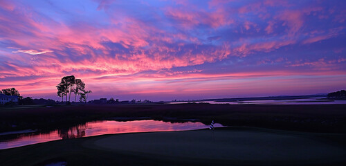 Twilight glow painting the sky, enhancing the allure of golf solitude. - obrazy, fototapety, plakaty