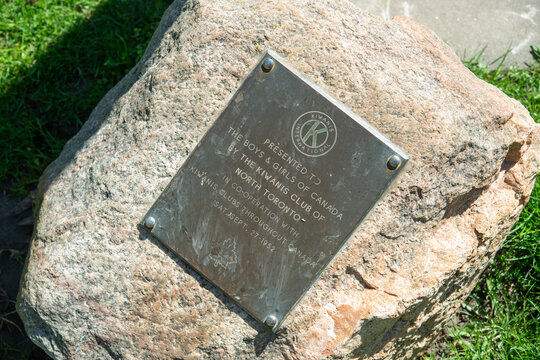 stone with plaque at Alexander Muir Memorial Gardens located at 2901 Yonge Street in Toronto, Canada (Kiwanis Club)