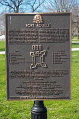 Obraz premium historical plaque with diagram and inscription at Fort Rouille, a French installment, located on the grounds of Exhibition Place in Toronto, Canada