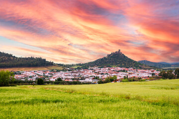 Sunset in Alconchel, with the Miraflores Castle